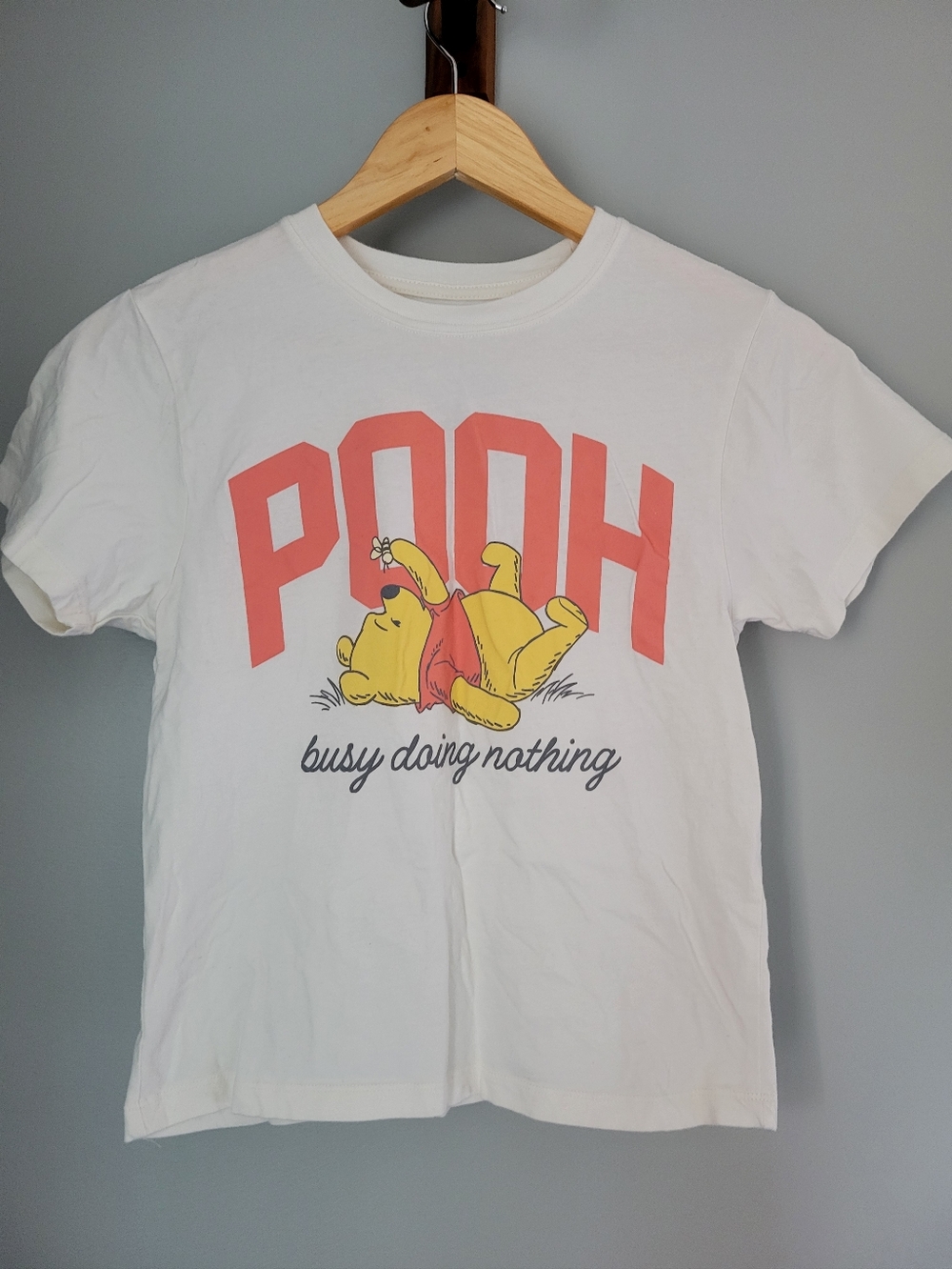 Disney Winnie The Pooh Busy Doing Nothing Tee Shirt Size XS Womens Short Sleeve